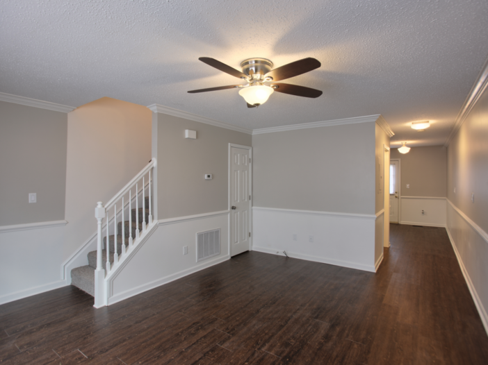 Impact of Vinyl Plank Flooring on Resale Value